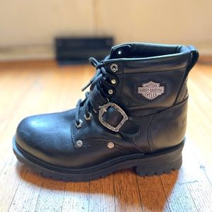 Women’s Black leather Harley Davidson Ankle Biker Boots